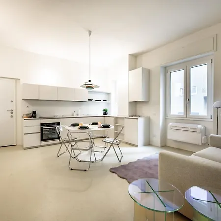 Apartment Isola Urban Oasis - Cozy & Stylish *