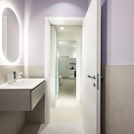Apartment Isola Urban Oasis - Cozy & Stylish *